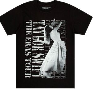 Taylor Swift XL BARELY WORN OFFICIAL MERCH- Black & White Eras Tour Tee